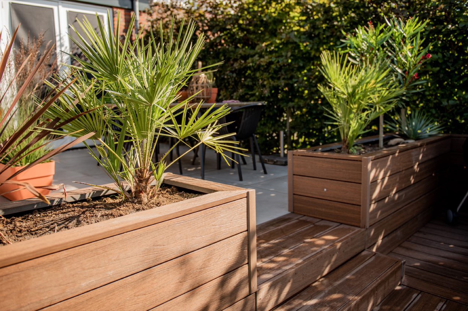Terras & vlonder, tuinproject in Herwijnen e.o.
