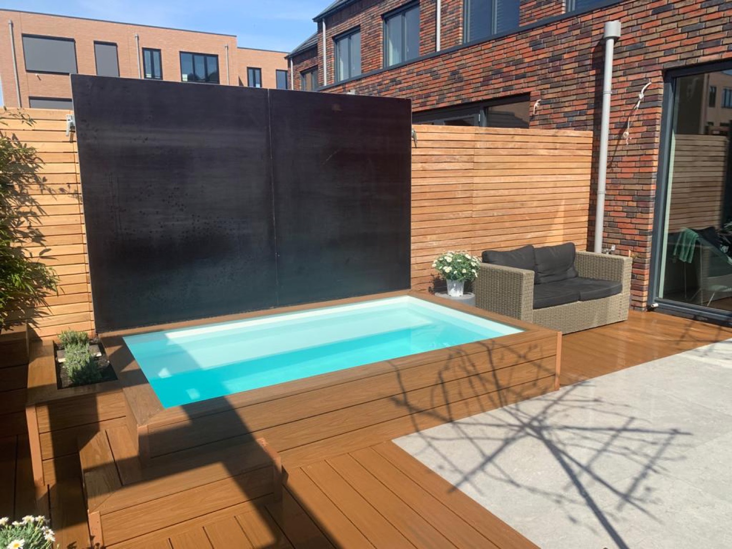 Tuin met zwembad, tuinproject in Muiden